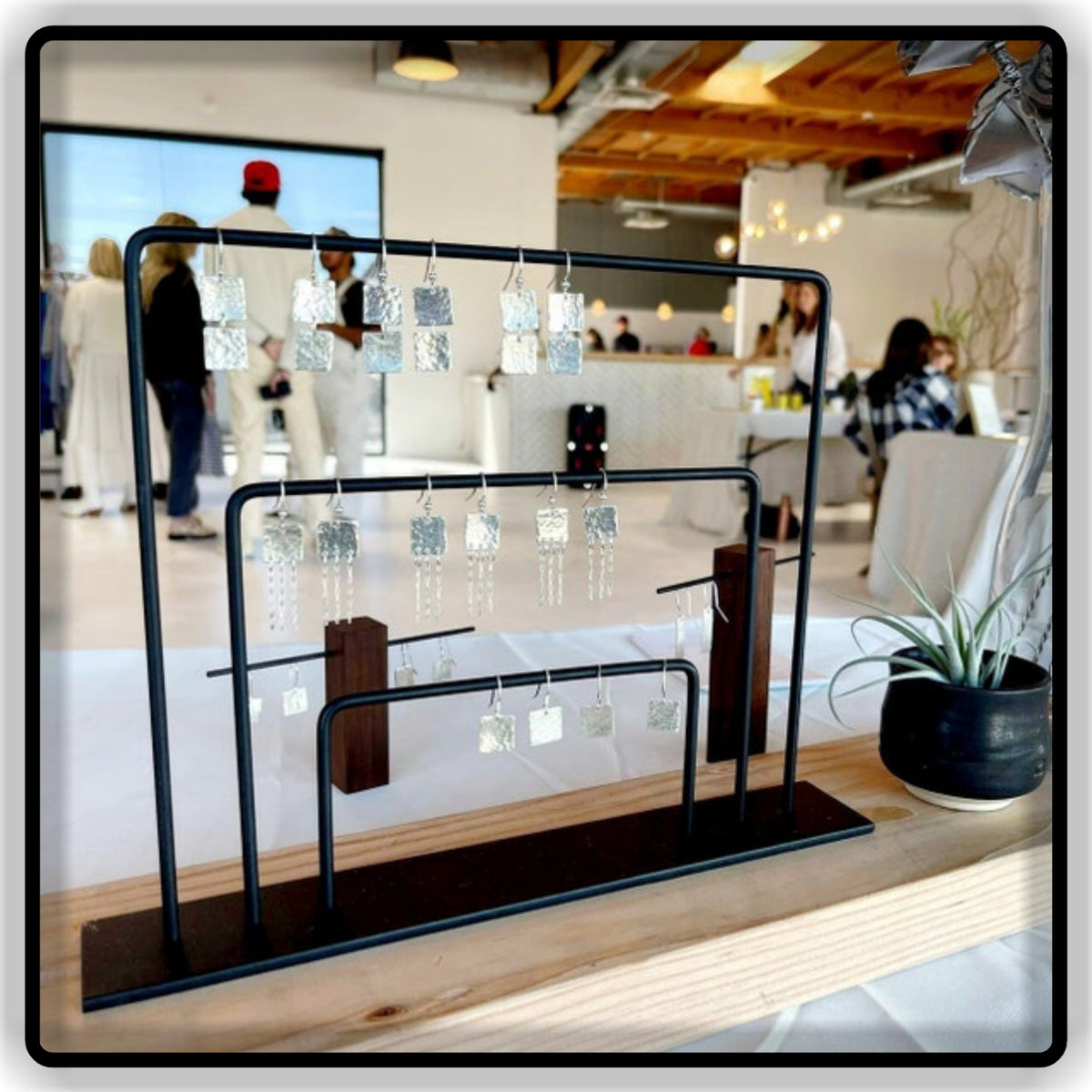 Black & Gold Earring Display Stand